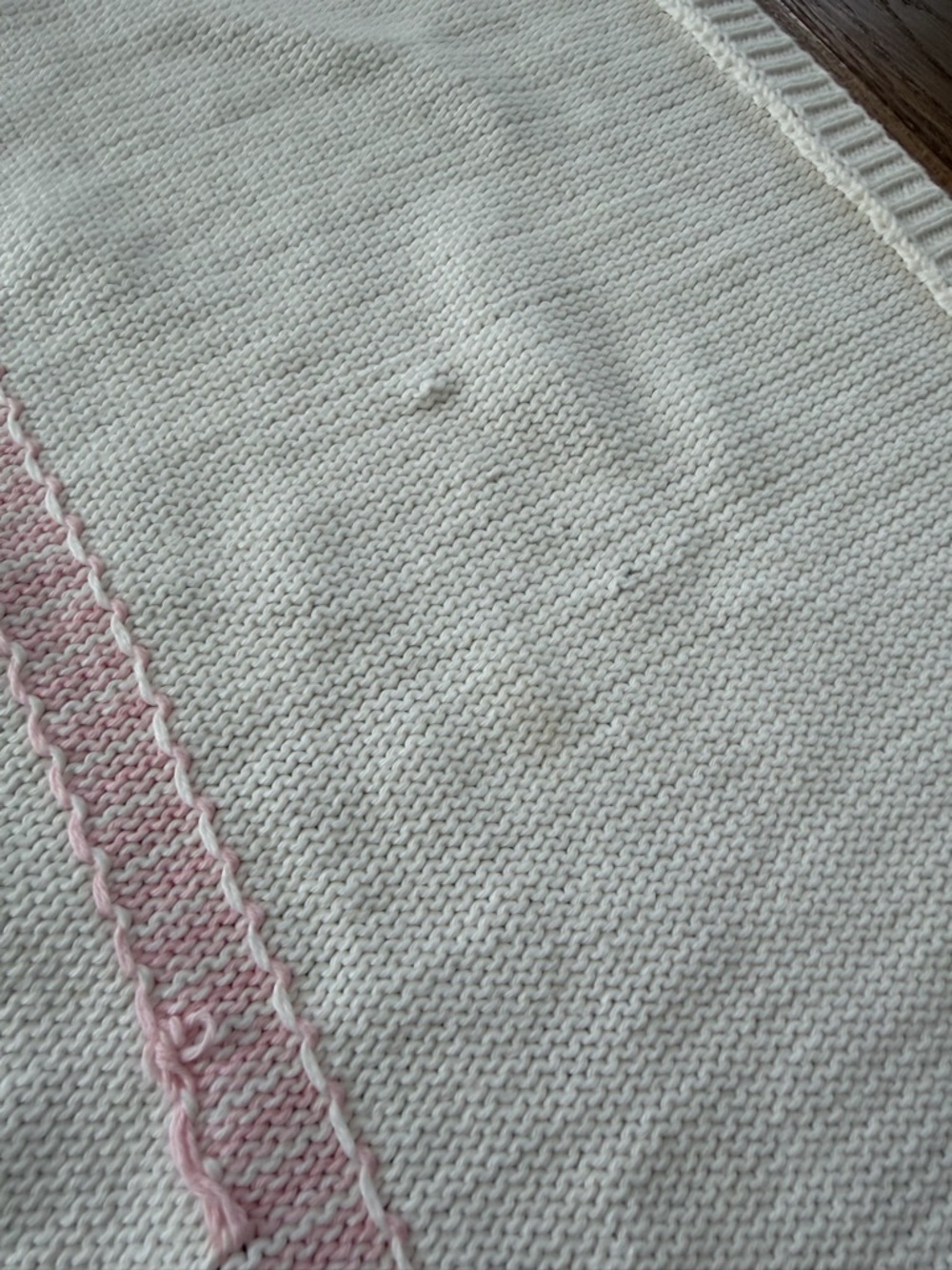 Kitt Homemade Knitwear “PRINCESS” Pink & White Knit Baby Blanket with Gold Crown - Picture 11 of 16